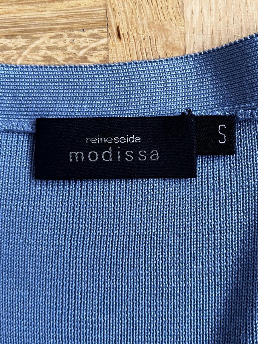 Modissa Giacche: Modissa Strickjacke aus Seide hellblau Grösse S – Usato da Zürich venduto da Kleanthy 2