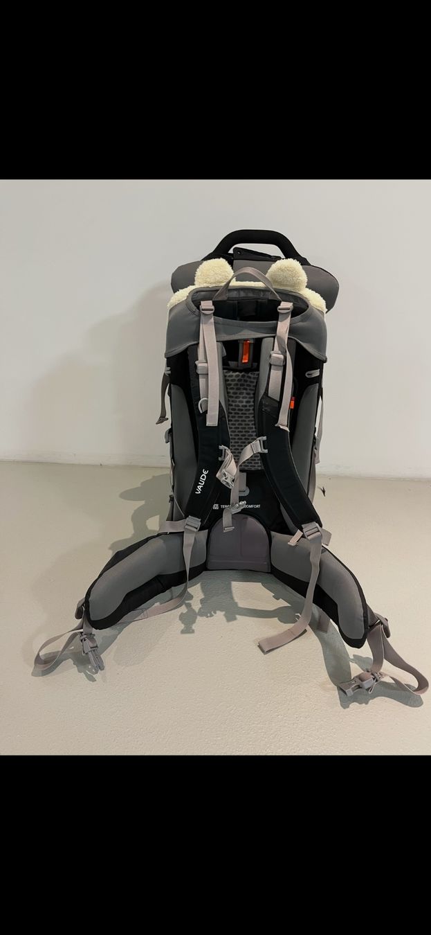 Vaude Zaini: Neuwertiger Vaude Wanderrucksack mit integrierten Kindersitz – Nuovo (secondo la descrizione) da Kilchberg ZH venduto da TanniTanni 2
