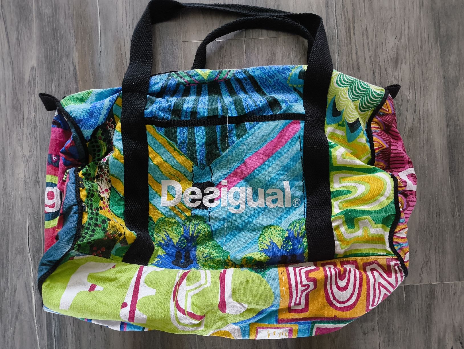 Desigual Taschen: grosse Desigual Tasche – Gebraucht aus Flawil von elenor05 1