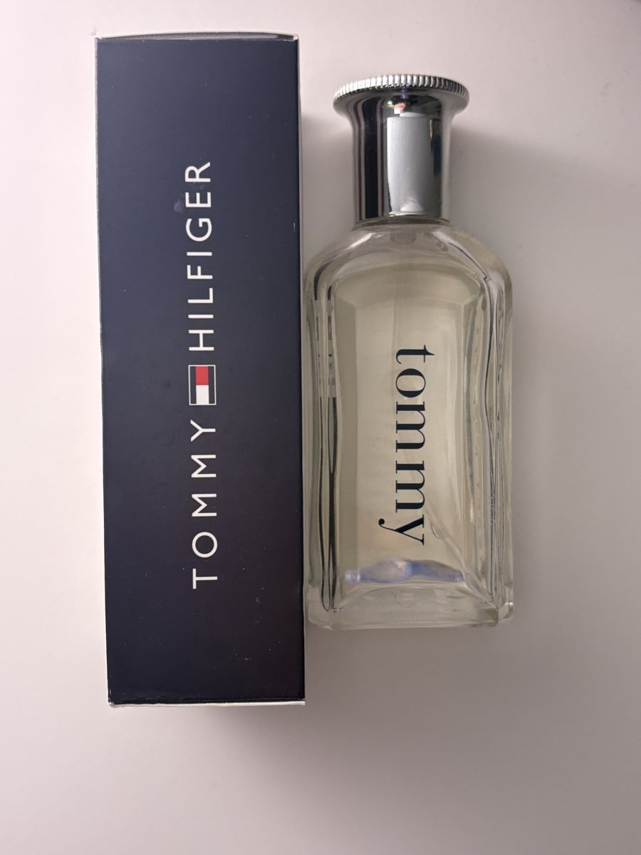 Tommy Hilfiger Profumi & Eau de Toilette: Tommy Hilfiger Perfume – Usato da Wengen venduto da Kienzler240509 1