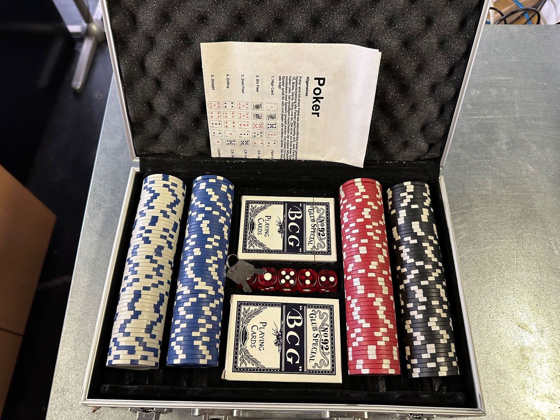 Spiele: Pokerset – Gebraucht aus Brügg BE von TSP02 1
