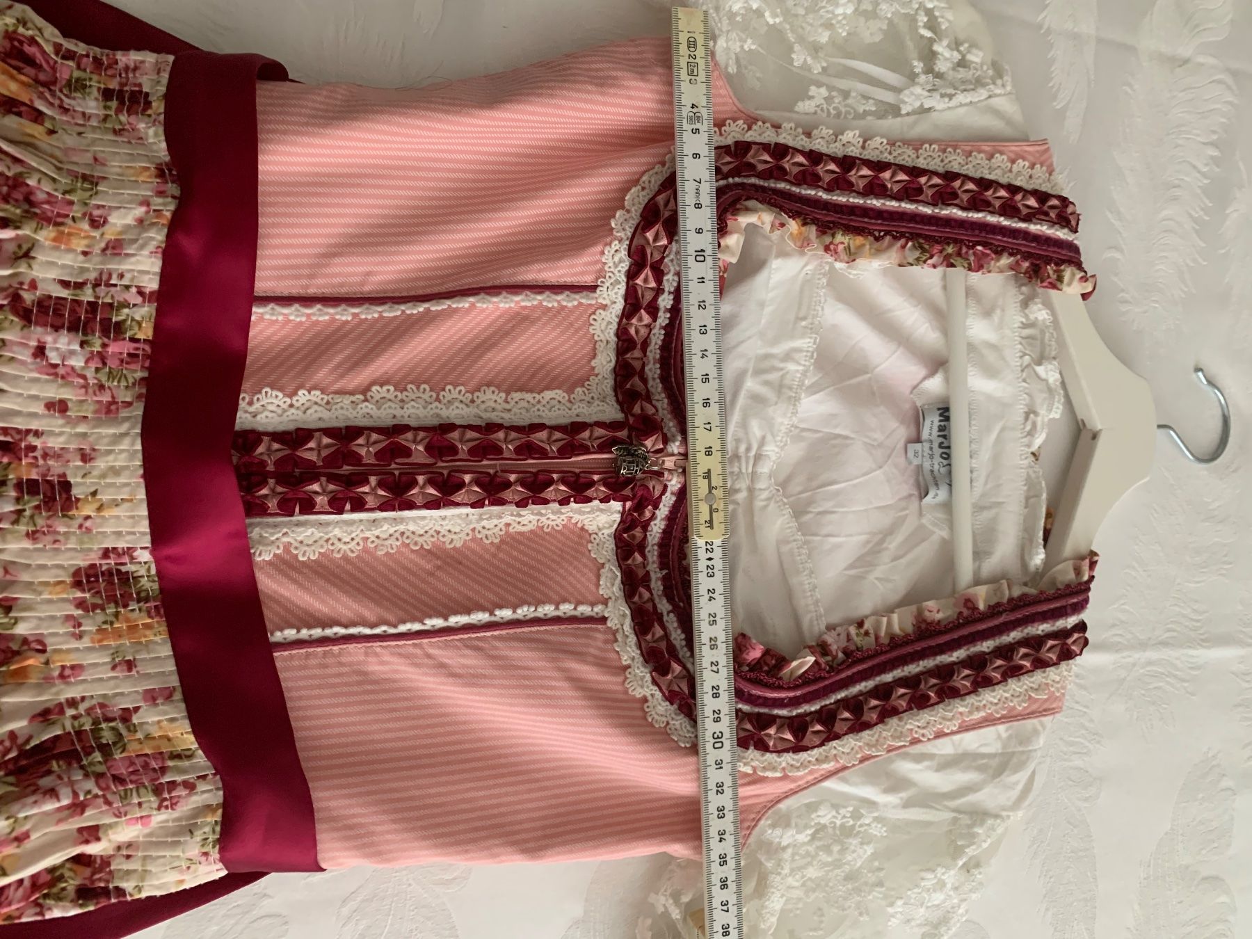 Costumes: Dirndl – D'occasion à Dietlikon par LiebenLebenLachen 8