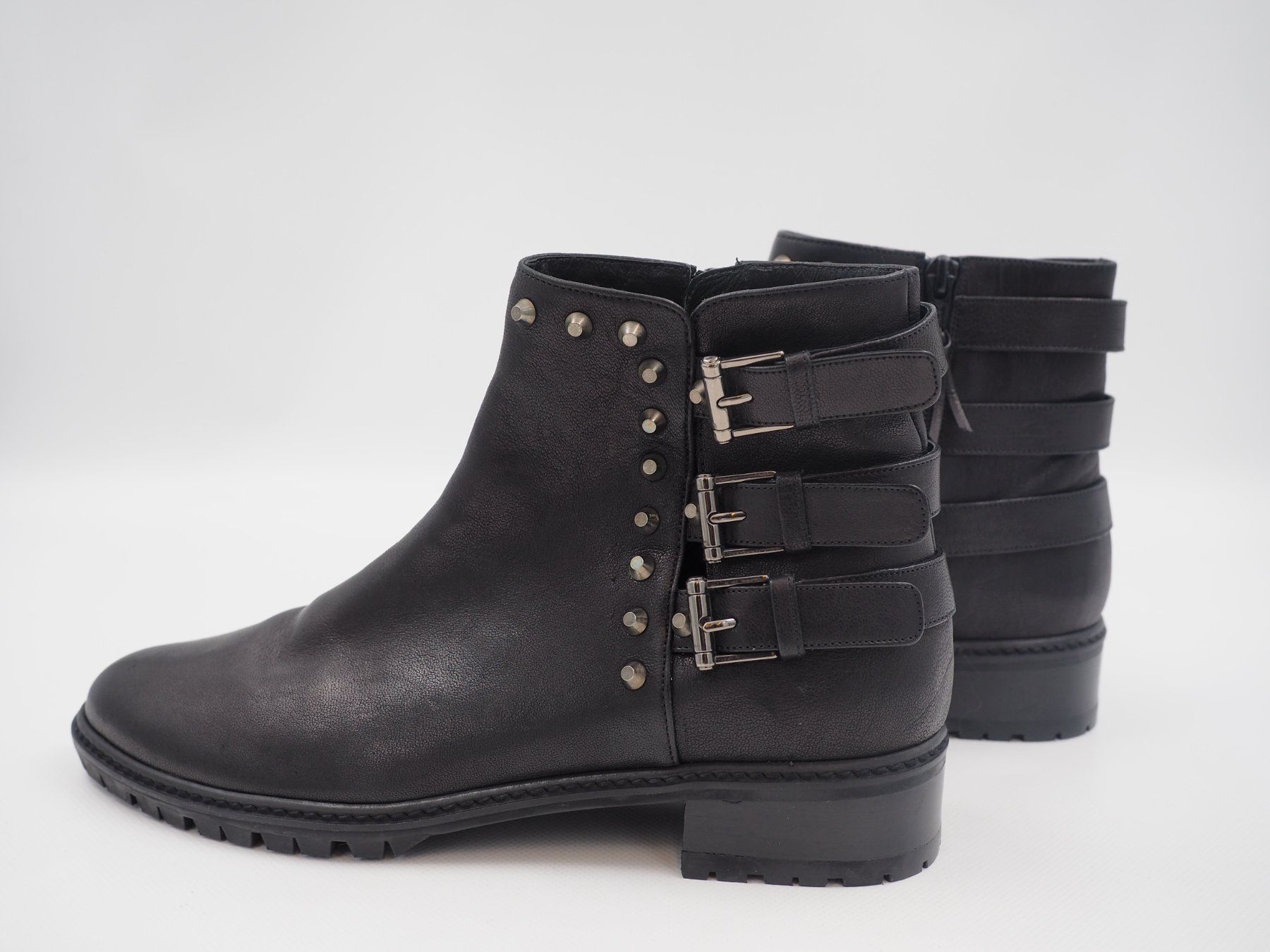 Stuart Weitzman Scarpe da donna: STUART WEITZMANN Stiefelette Gr. 40 (20413) – Nuovo (secondo la descrizione) da Zürich venduto da fundsachenverkauf 3