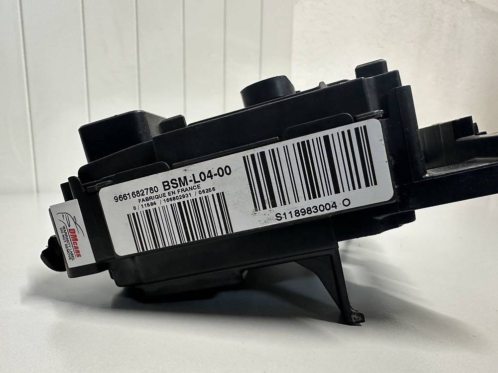 Componenti elettronici: BSM-Modul Siemens Valeo BSM-L04-00 PSA 9661682780 – Usato da Oetwil am See venduto da RoeschuDeBuetzer 2
