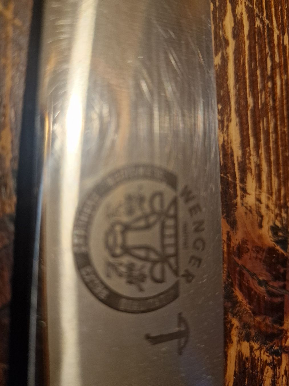 Wenger Couteaux de cuisine: Messer "Kücken-Messer" Holzgriff gebraucht – D'occasion à Weite par Liane1973 1