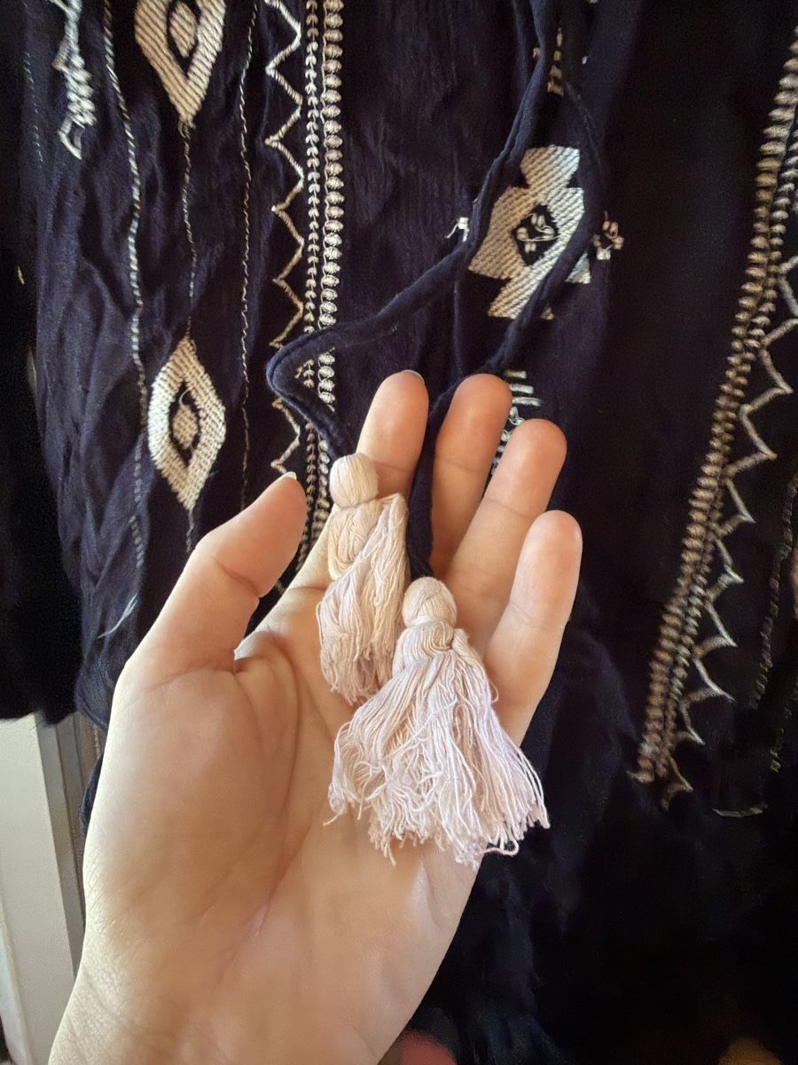 Cachet Blusen: Bluse dunkelblau bestickt mit Quasten – Gebraucht aus Zürich von BettinaMarie2308 3