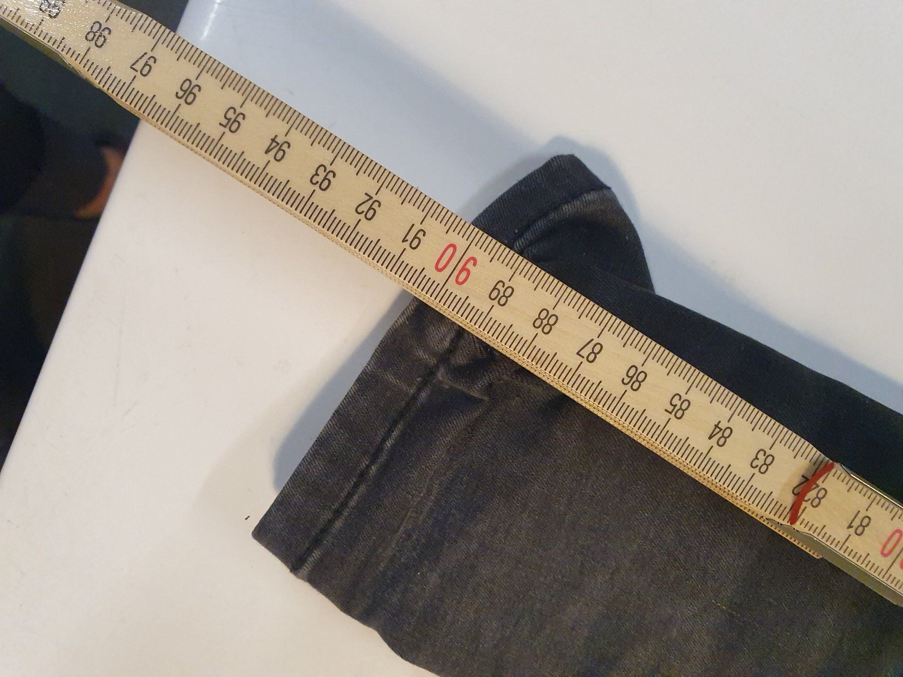 Jeans: Never Devi Jeans schwarz grösse 32 – Gebraucht aus Zürich von loosebone 2