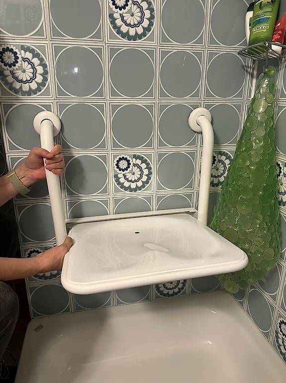 Duschen: Seggiolino per doccia – Gebraucht aus Mendrisio von teti58