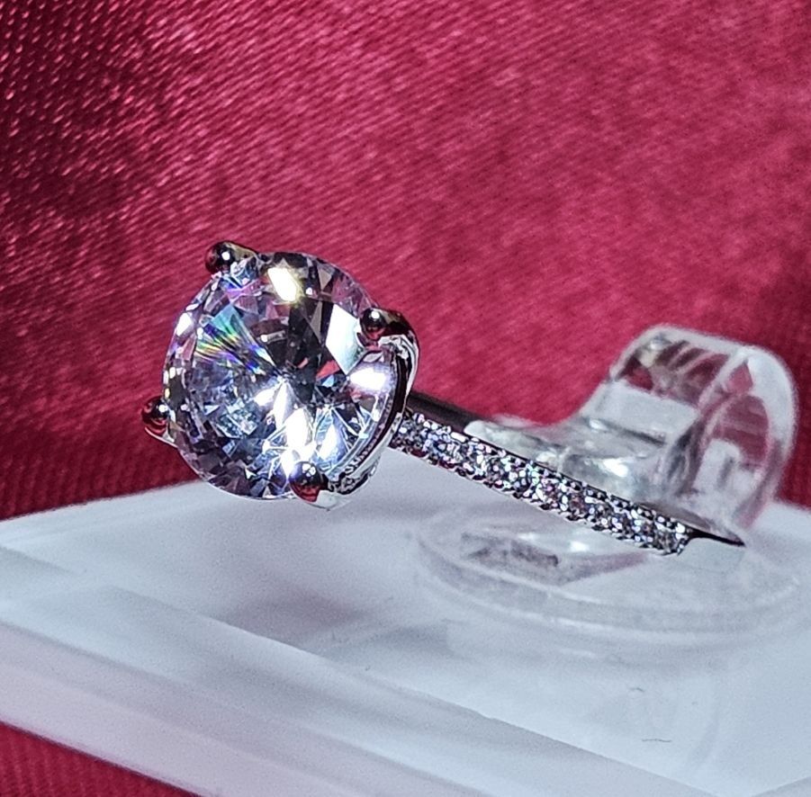 Anelli: Eleganter Ring mit grossem Zirkonia, 925 versilbert, Gr. 9 – Nuovo (secondo la descrizione) da Grenchen venduto da maretop 3