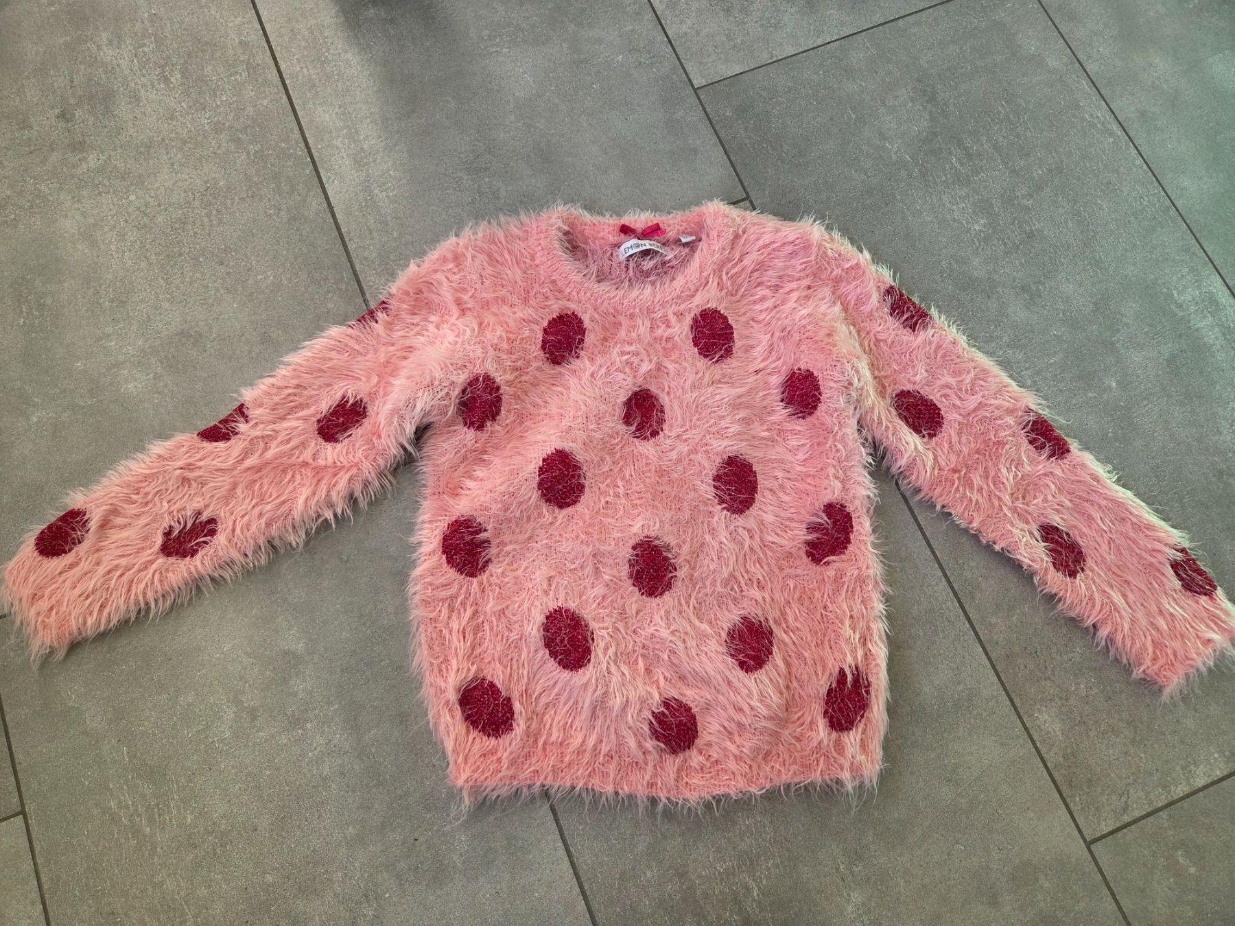 Maglioni & Felpe: Flauschiger Pullover von  Lemon beret Gr. 116 / 122 – Usato da Wiesendangen venduto da troawus