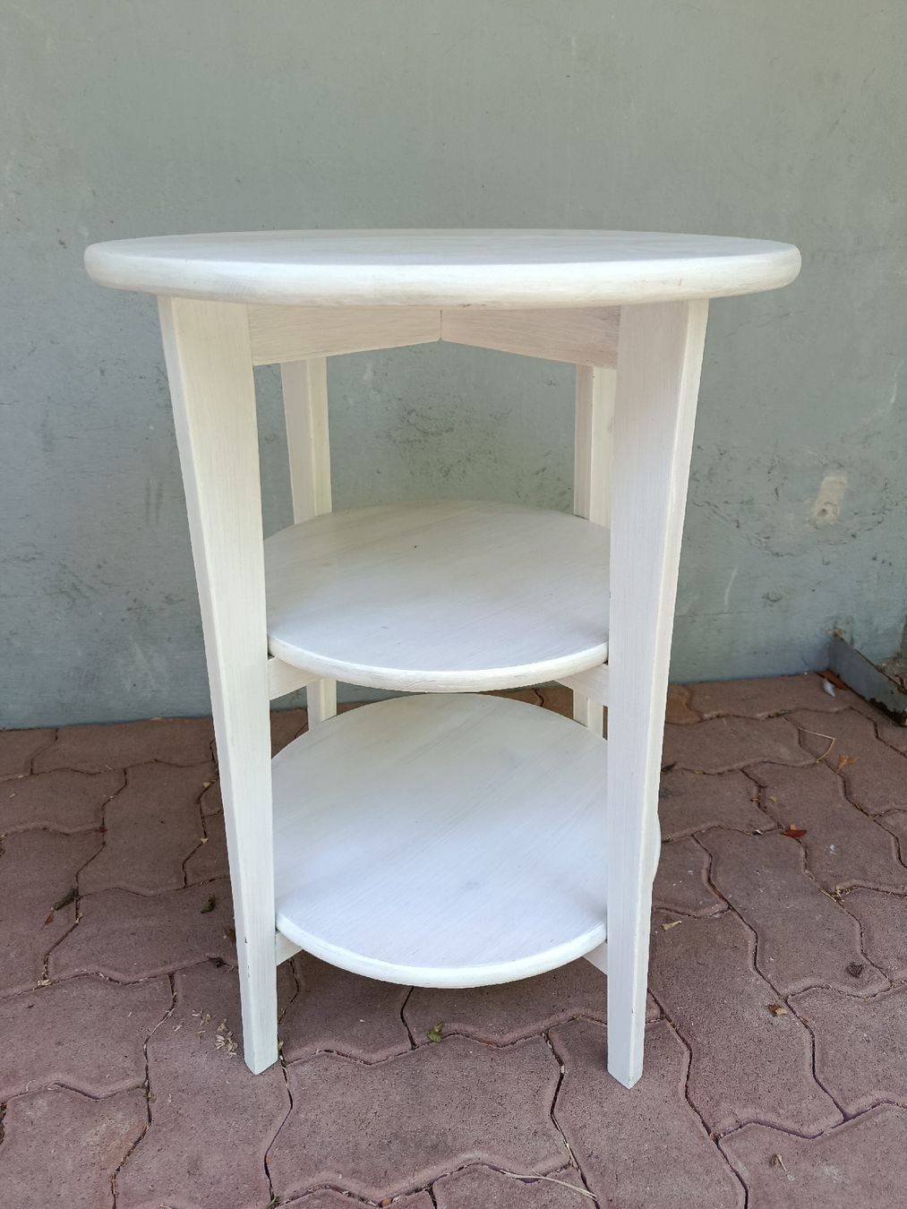 Tische: Beistelltisch – Gebraucht aus Basel von Clay66 1