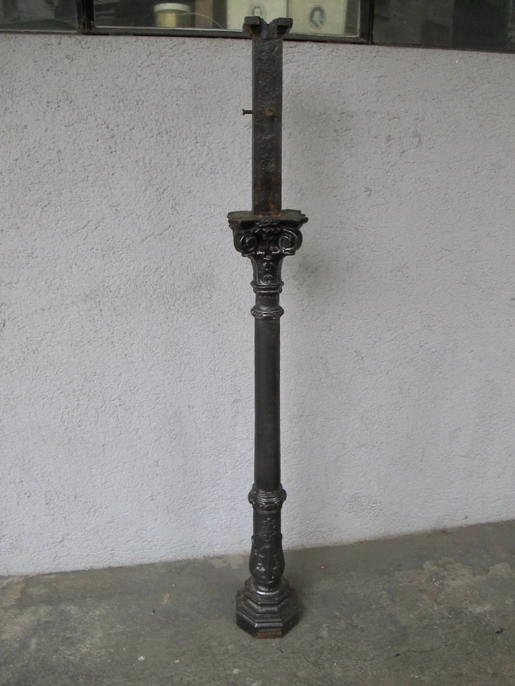 Skulpturen & Statuen: antike Gusseisen Säule 19 Jh – Gebraucht aus Wädenswil von Turusukko 2