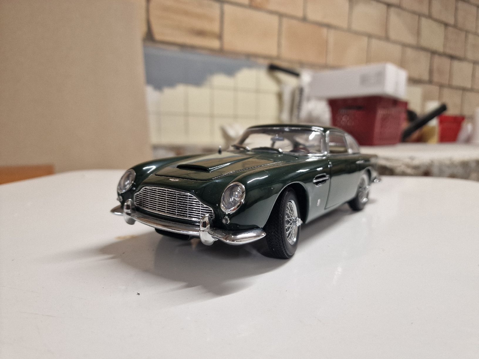 Autoart Modellautos:  Aston Martin DB5 autoart1:18 – Neu (gemäss Beschreibung) aus Alberswil von R21Turbo