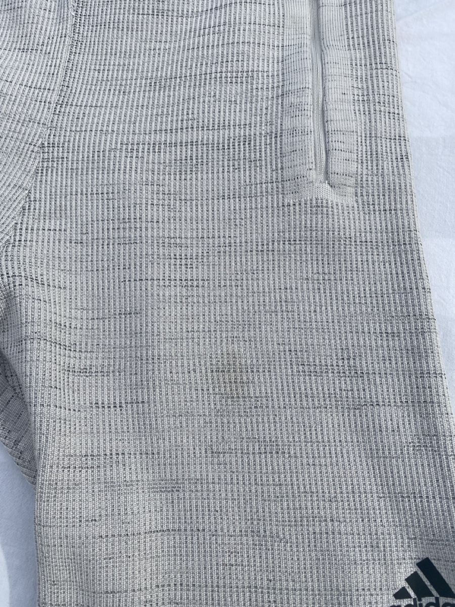 Adidas Pantaloni: Bas training adidas – Usato da Lonay venduto da Ikoko 5