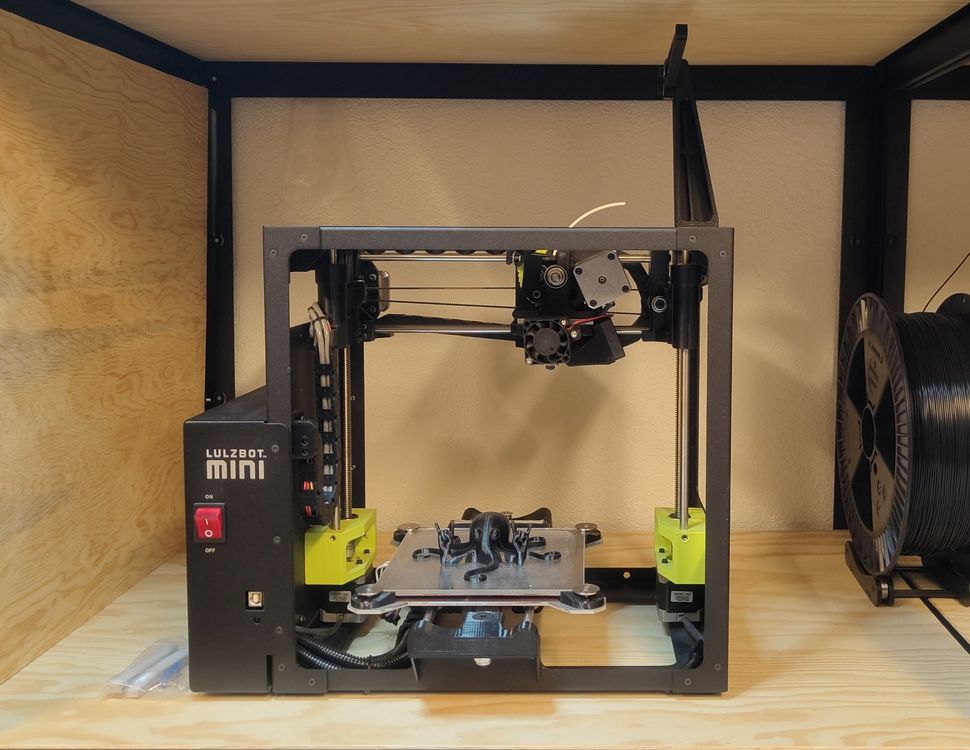 LulzBot Mini V1 3DDrucker mit 22 Rollen Filament Kaufen auf Ricardo