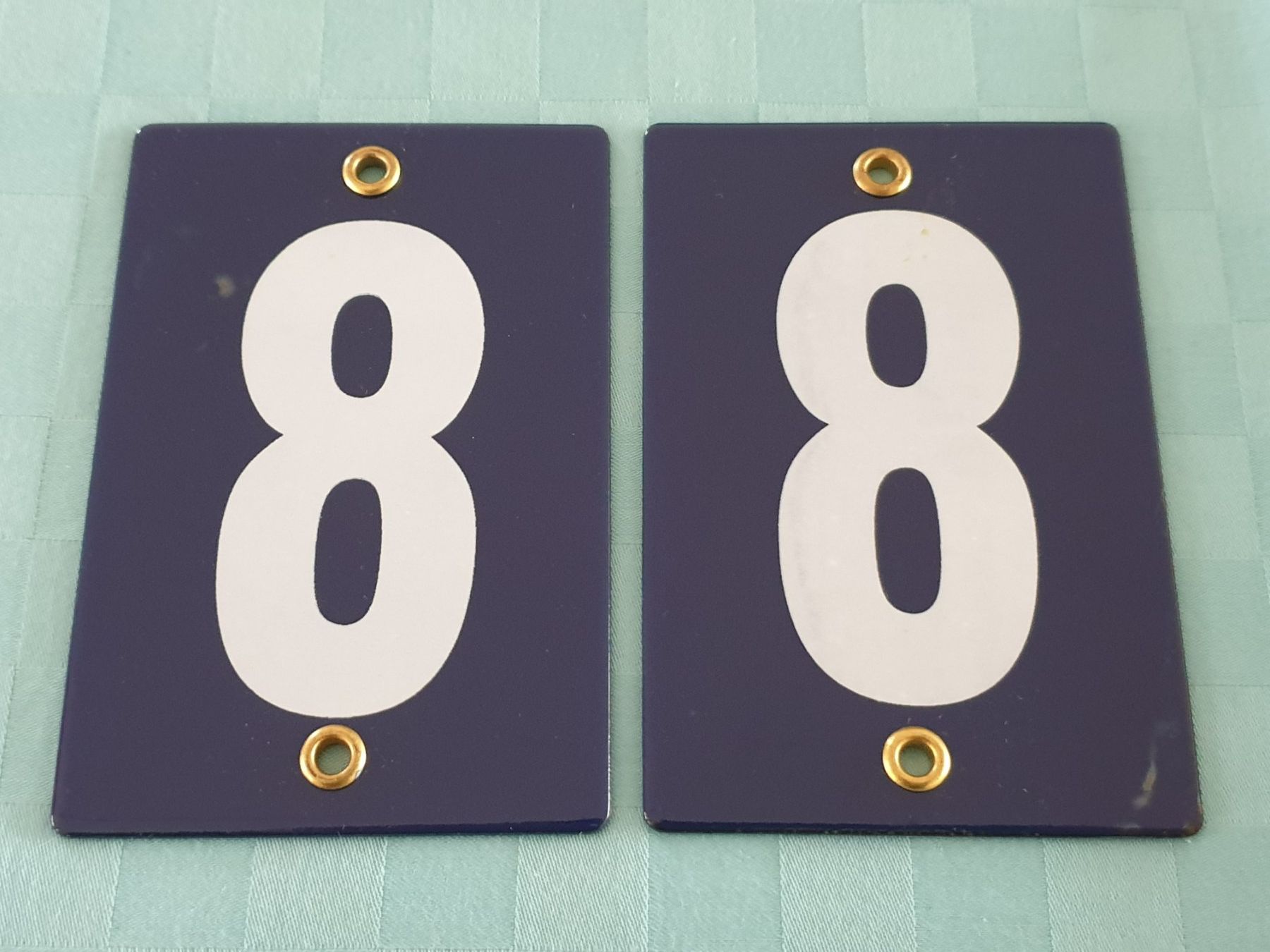 Insegne: Email Schild  88 Hausnummer – Usato da Mörschwil venduto da spirspi