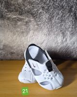Sandales bébé Nike blanches 21 légères parfaites pour l'été 