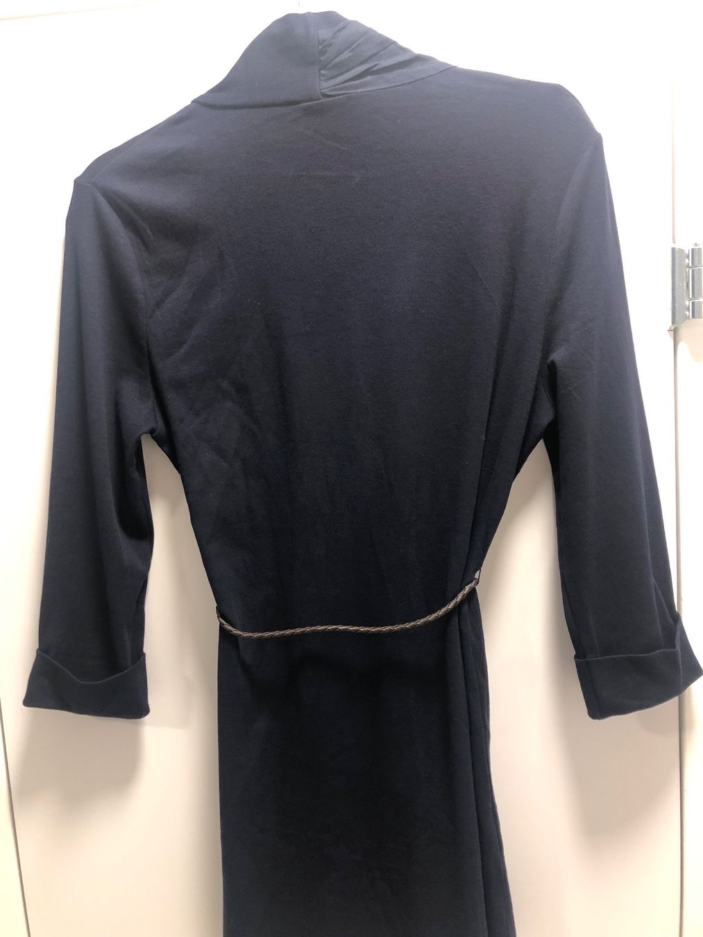 Jacken: Dunkelblauer Baumwoll-Cardigan mit Gürtel. – Gebraucht aus Zizers von sarah_1987 3