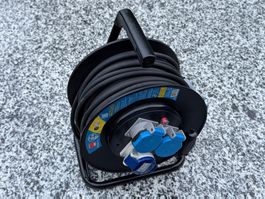 Kabelrolle Max Hauri, 2x Typ 23 IP55 1x CEE16-3, Kabel 30m
