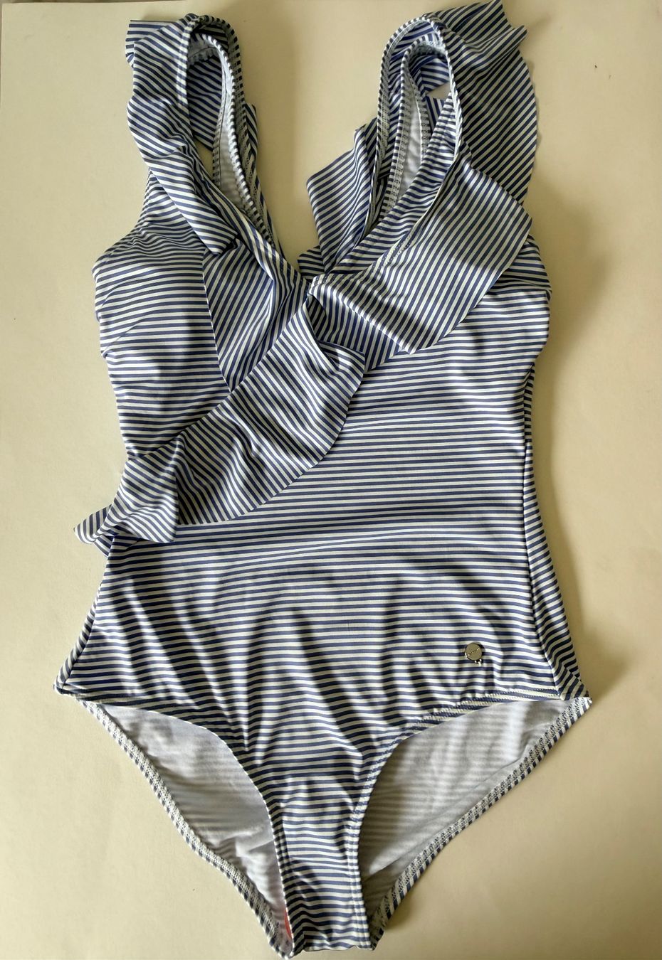 Lascana Costumi da bagno & Bikini: LASCANA, Badekleid, Grösse 36B, Farbe Hellblau/Weiss – Nuovo e nell'imballaggio originale da Rudolfstetten venduto da gst_g7xl 4