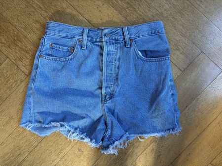 Short Levi’s Femme