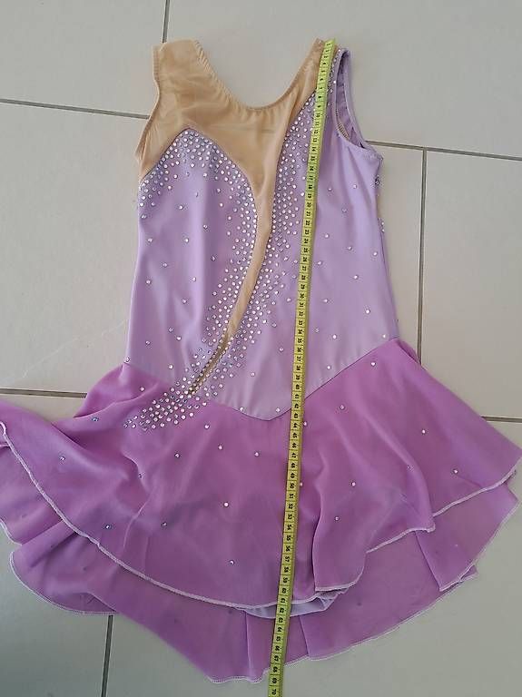 Vestiti & Gonne: Eiskunstlaufkleid – Usato da Buch am Irchel venduto da nellsch87 3