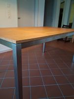Schöner Holztisch 160x90x75 cm