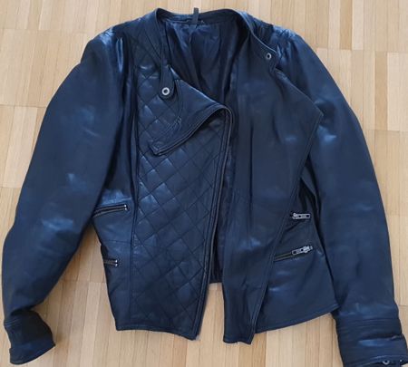 Stylische Naf Naf Lederjacke  Grösse 40
