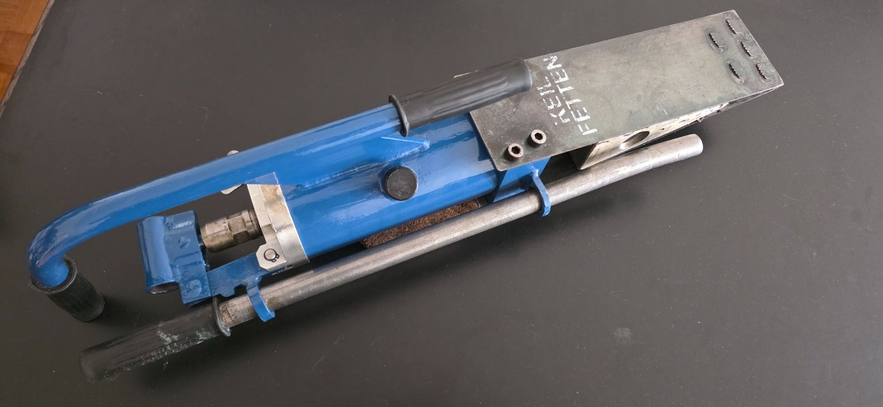 Tutti gli attrezzi: Fällkeil hydraulisch – Usato da bern venduto da Candres 2