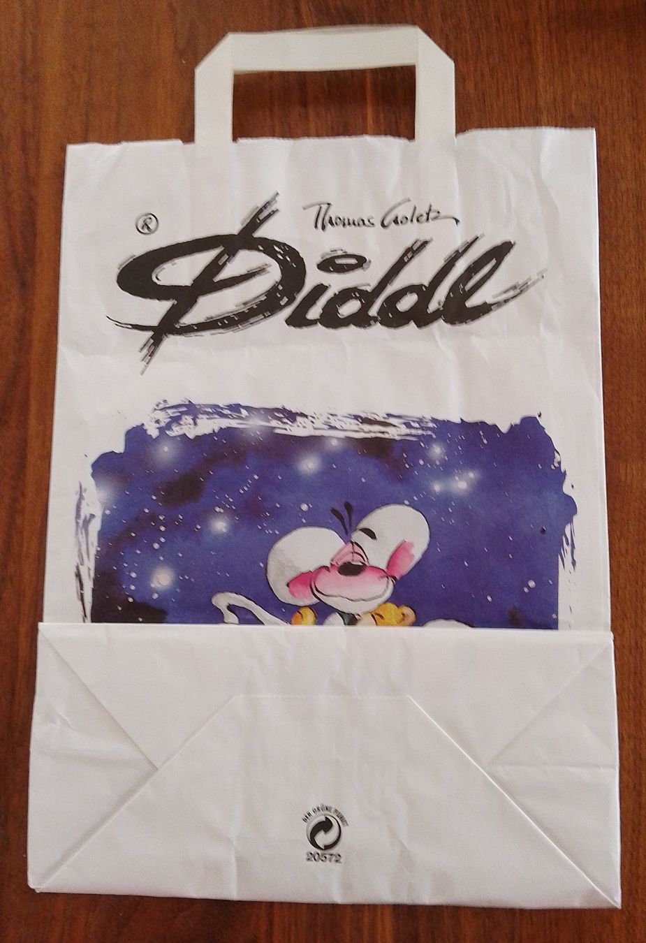 Carte collezionabili: Diddl Papiertüte mit Diddl 3 Stück 40x26x11 cm Boden – Usato da Wohlen AG venduto da salamanderspielwaren 1