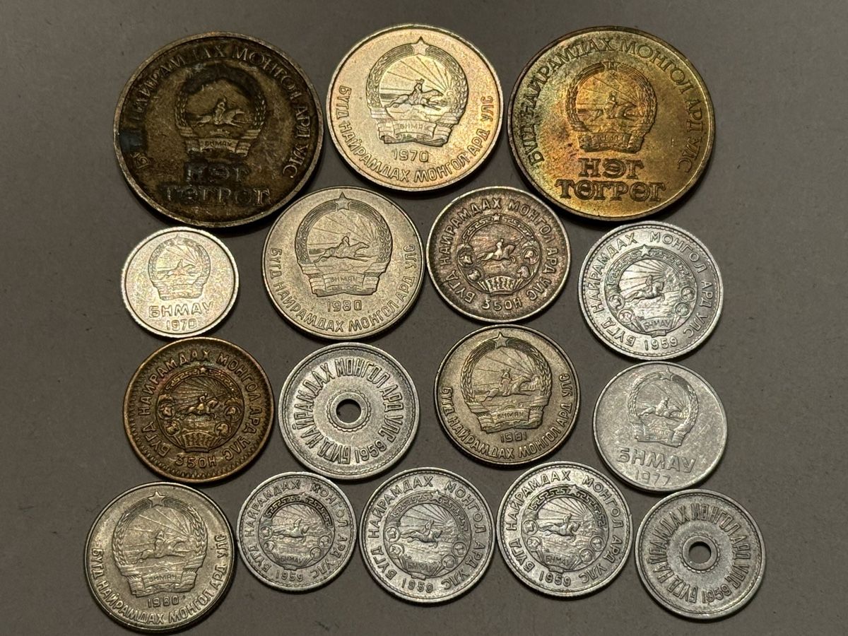 Toutes les monnaies: Sammlung - Mongolei  – D'occasion à Zürich par daki81 1