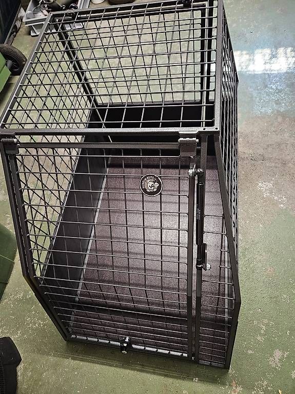 Gabbie, trasporto & Sicurezza: Hundebox, Auto-Transportbox neuwertig – Nuovo (secondo la descrizione) da Bülach venduto da Surbetone 1