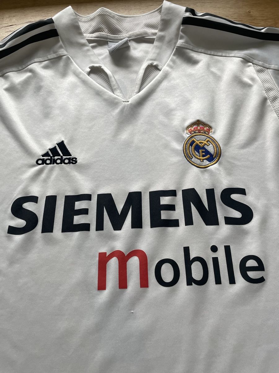Adidas Canottiere & Pantaloni: Original Real Madrid 2004/2005 Ronaldo – Usato da Windisch venduto da RealJerseys 2