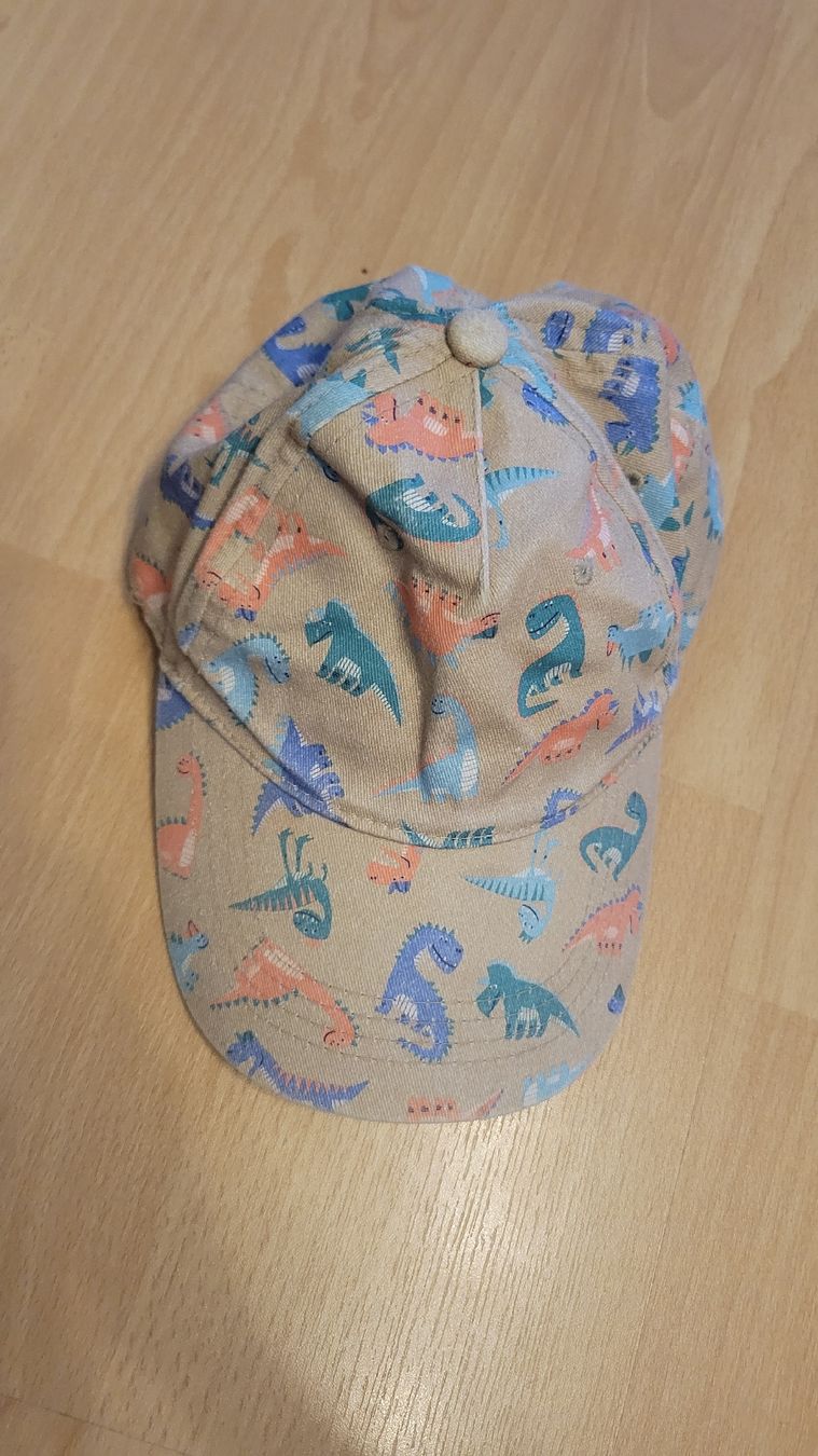 Altro abbigliamento per bambino: Kinderkappe mit Dino-Muster – Usato da Muri AG venduto da tabi4fun