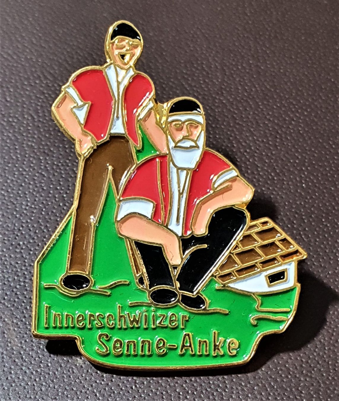 Plaketten & Abzeichen: Q631 - Pin Innerschwiizer Senne-Anke – Gebraucht aus Reinach BL von Boston-Verkauf