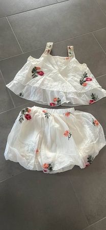 2 tlg. Sommerset weiss bestickt Blumen Gr. 110/116
