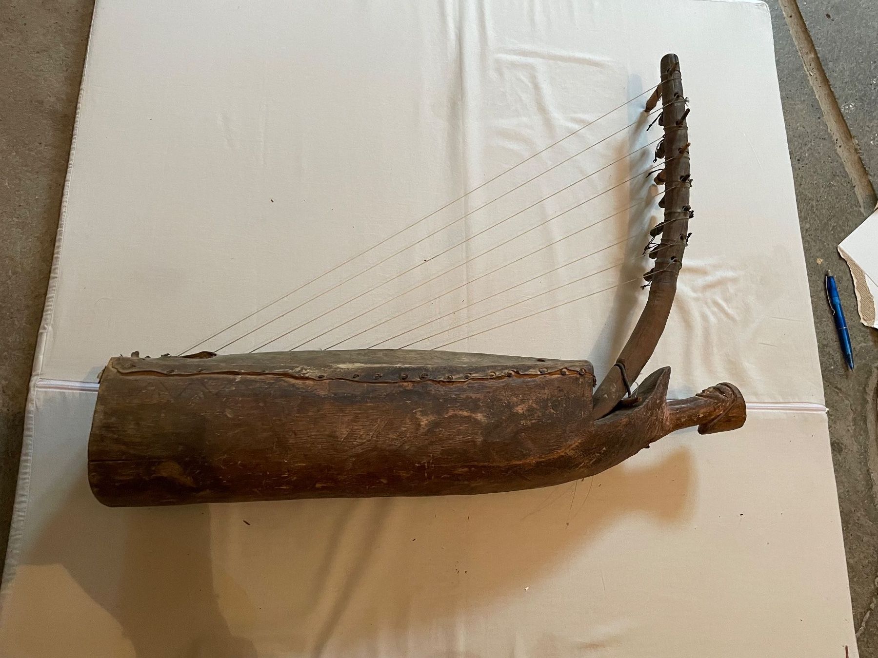 Strumenti musicali: Saiteninstrument aus AFRIKA – Usato da Bern venduto da Csaxo 2
