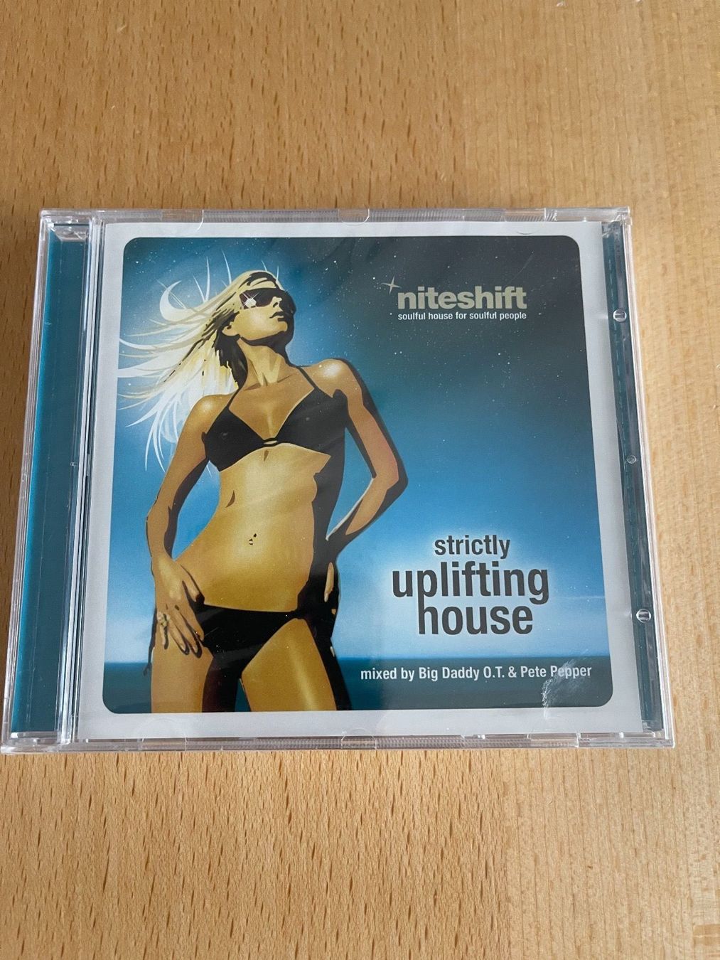 CD: Nightshift - strictly uplifting House – Nuovo e nell'imballaggio originale da Rüti ZH venduto da alumedien