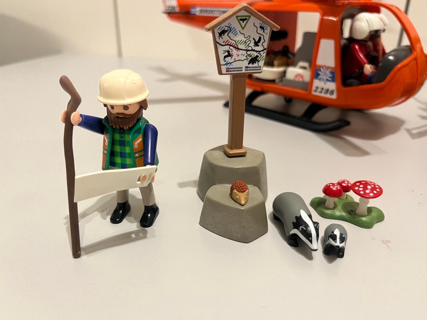 Playmobil Spielzeuge: PLAYMOBIL Bergrettung XXL – Gebraucht aus Uffikon von gabu06 4