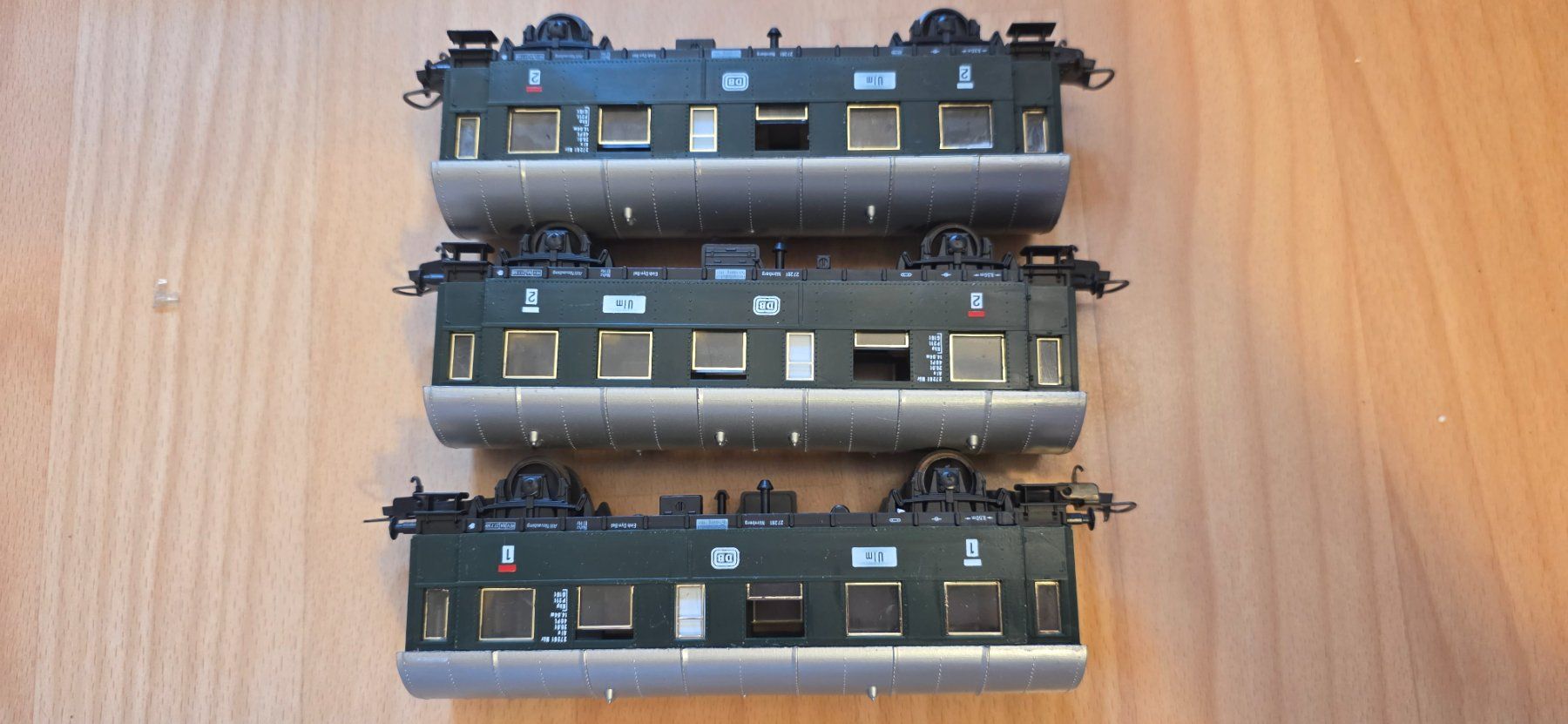 Lima Modellini di ferrovie: Lima DB Personenwagen 3 stück HO/DC – Usato da Hochfelden venduto da Danizh0 3