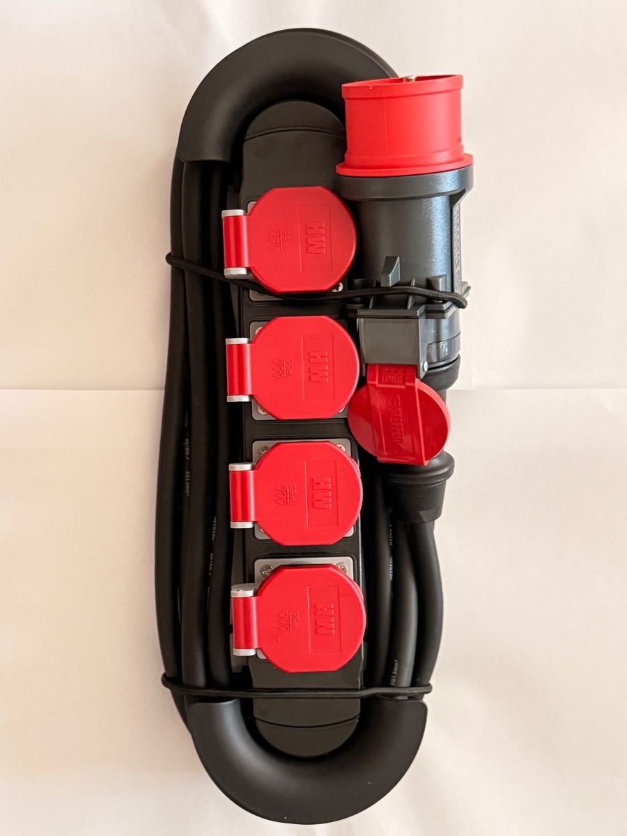 Alimentazione elettrica: Max Hauri Construct Line 4×T25 + Steffen CEE-Adapter – Neu – Nuovo e nell'imballaggio originale da Zwingen venduto da gam_85df