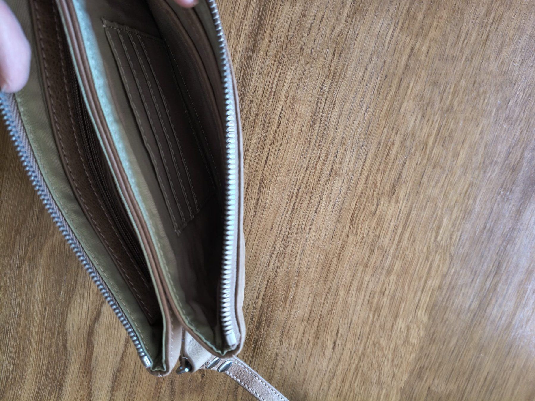 Taschen für Damen: Handtasche Clutch ecco beige – Gebraucht aus Steinerberg von mat_h2m5 3