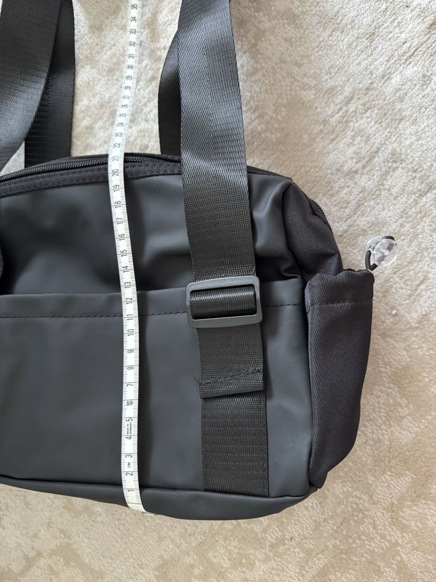 Borse: Moderne schwarze Organizer-Tasche / Freizeit- & Reisetasche  – Nuovo e nell'imballaggio originale da Zürich venduto da di_archive 2