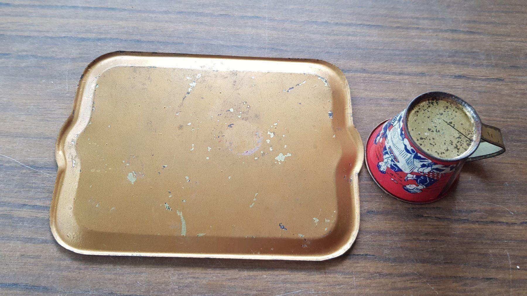 Spielzeuge: Puppenstube - Tablett und Tasse Blech – Gebraucht aus Mörschwil von antiksalon 5