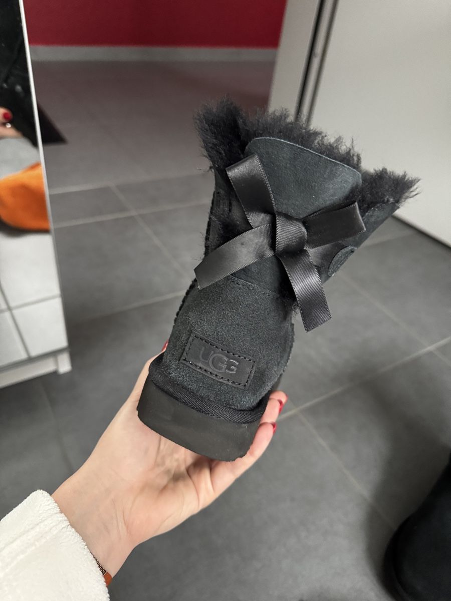 Ugg Damenschuhe: UGG Bailey Bow II Black Winter Boots, Gr. 37 – Neu (gemäss Beschreibung) aus Sattel von Zlata1 2