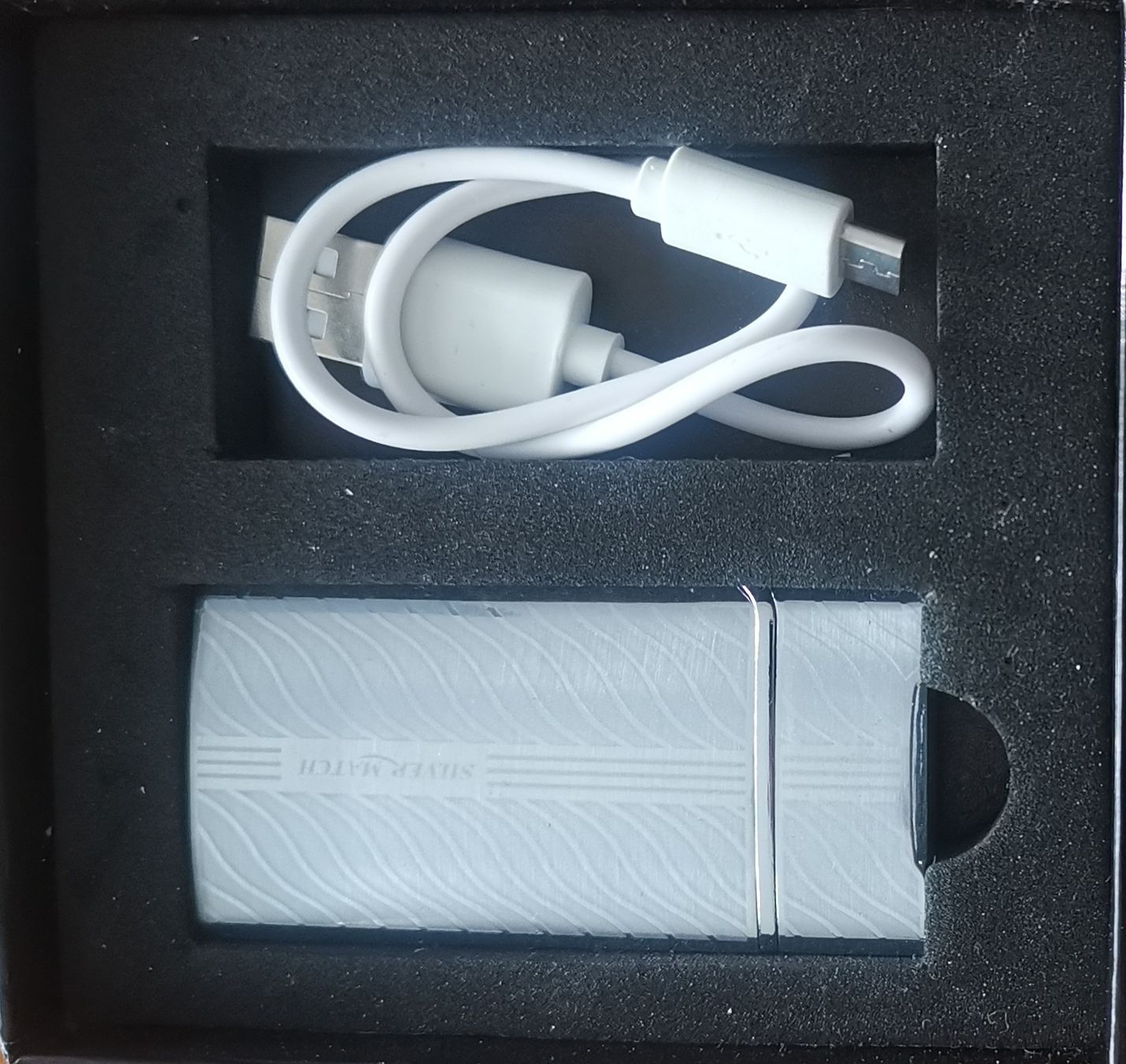 Accendini: Feuerzeug Poly Flame USB in Original-Box NEU – Nuovo e nell'imballaggio originale da Küssnacht am Rigi venduto da Gold_und_mehr 2