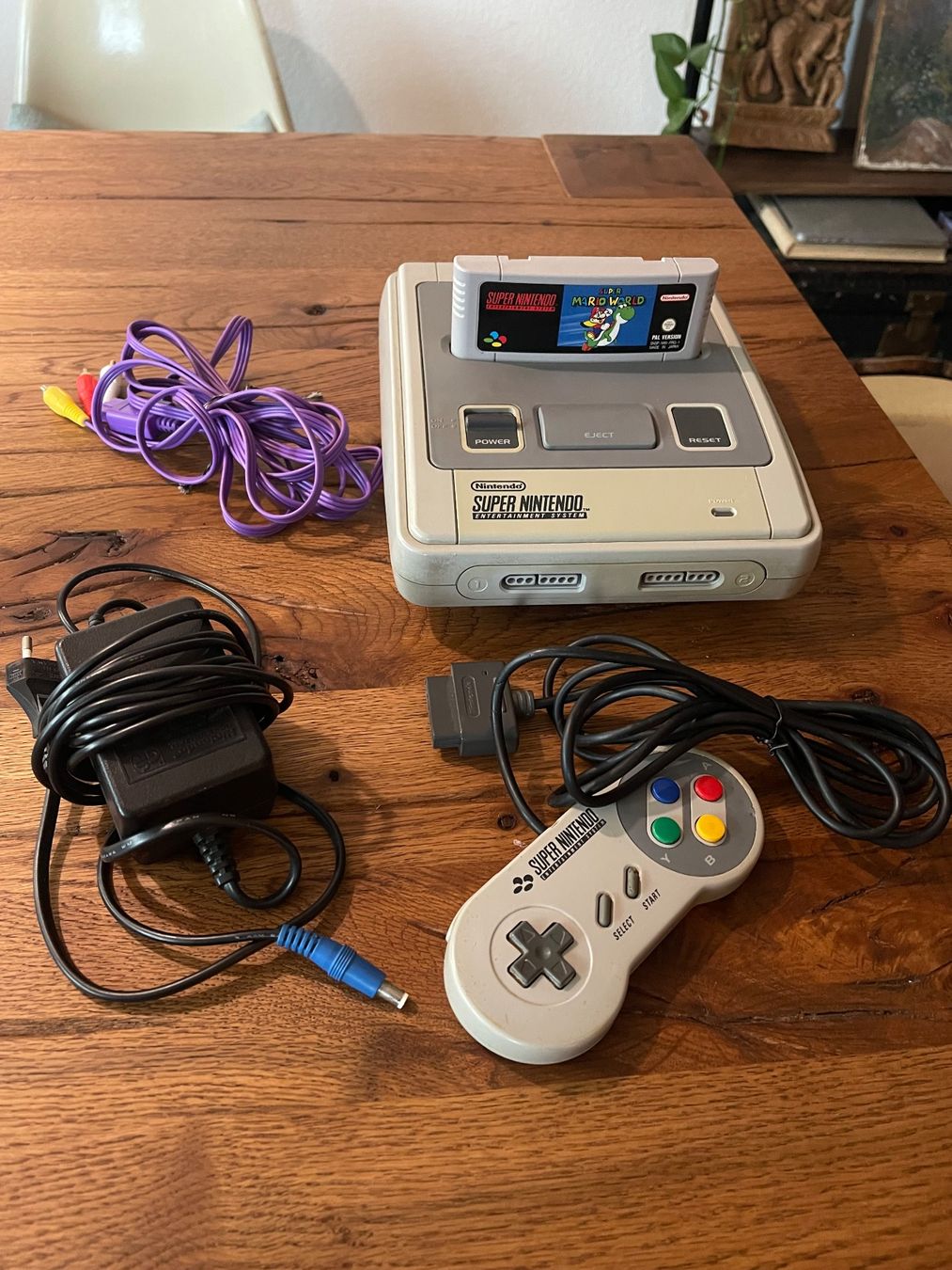 Nintendo Konsolen: Super Nintendo SNES Konsole & Mario World – Gebraucht aus Zuerich von Dorsi
