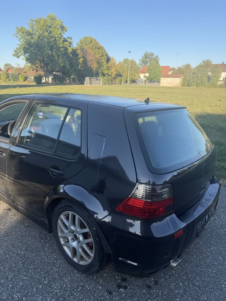 VW Automobili: Golf 4 GTI 1.8t – Usato da Oekingen venduto da Zeichen64 9
