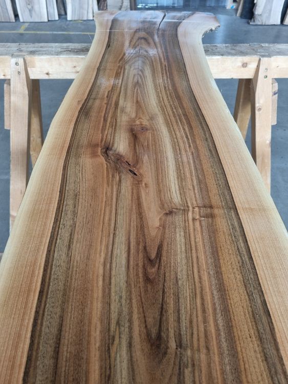 Articoli in legno: Nussbaum Massivholz Klotzbretter Natur Walnut Unikat Deko – Nuovo (secondo la descrizione) da Rheineck venduto da Dein_Wunschholz