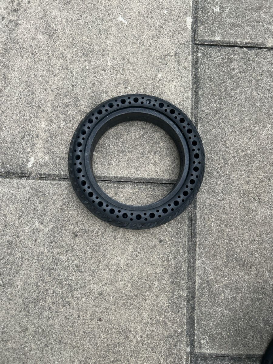 VMAX Kickboard: V max Escooter – D'occasion à Bülach par sev_fc6f 1
